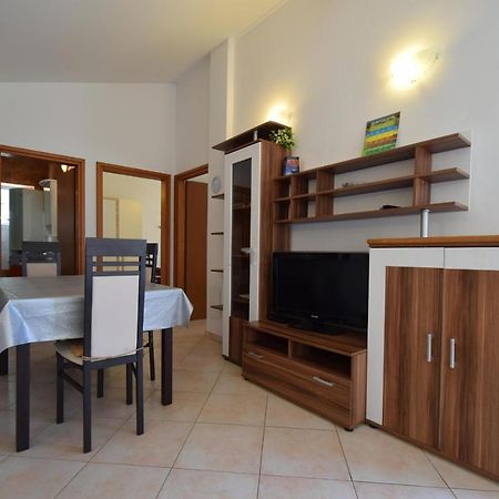 Holiday Home Pere Malinska Esterno foto