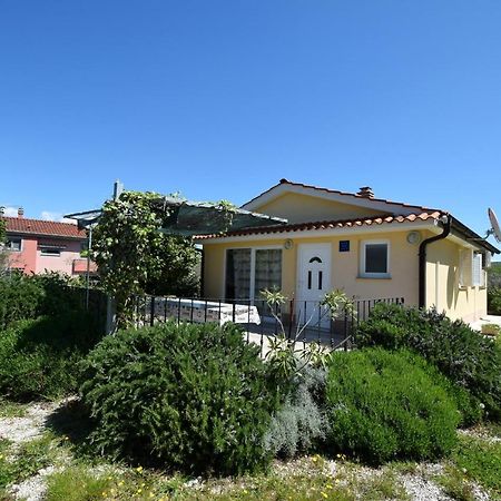 Holiday Home Pere Malinska Esterno foto