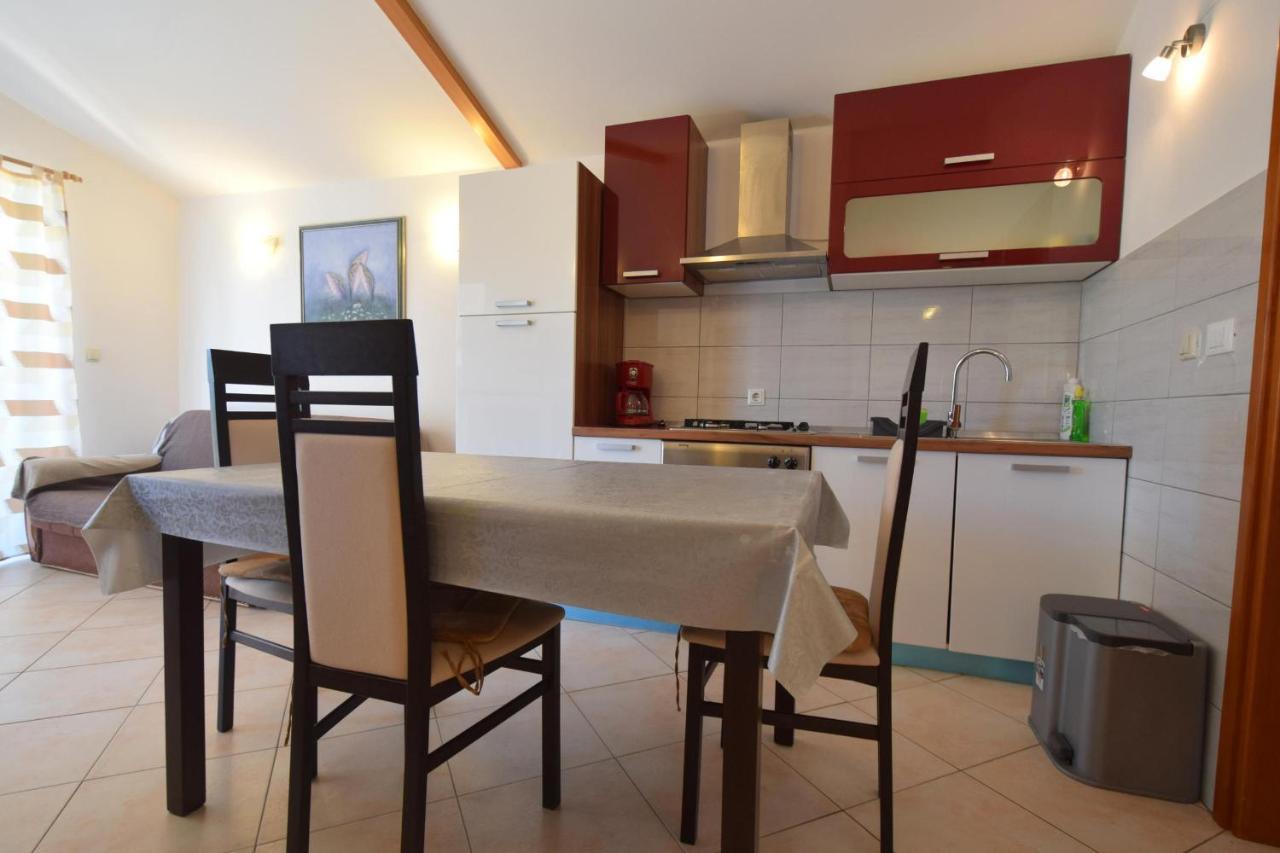 Holiday Home Pere Malinska Esterno foto