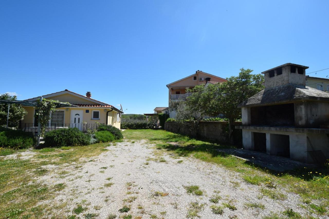 Holiday Home Pere Malinska Esterno foto