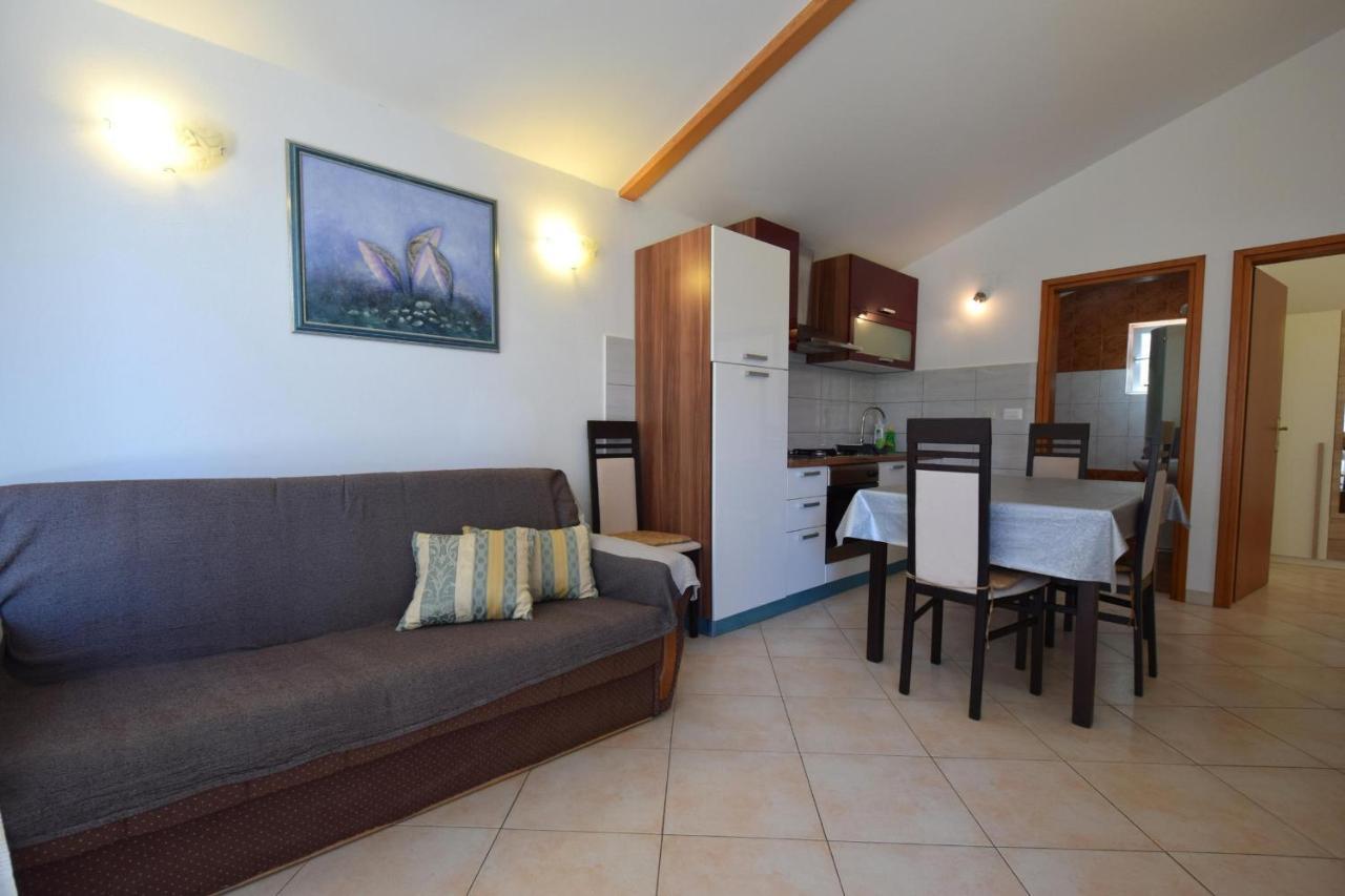 Holiday Home Pere Malinska Esterno foto