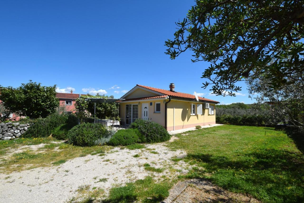 Holiday Home Pere Malinska Esterno foto